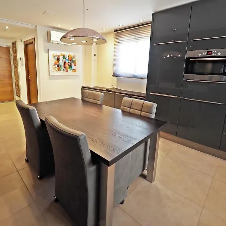 Appartement Luxe Aan De Jachthaven Met Frontaal Zeezicht