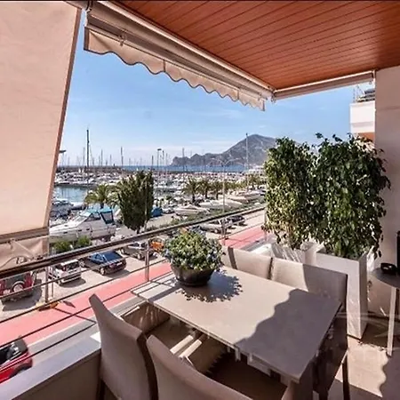 Appartement Luxe Aan De Jachthaven Met Frontaal Zeezicht Altea