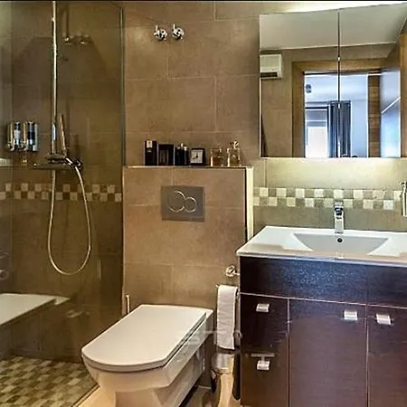 Luxe Aan De Jachthaven Met Frontaal Zeezicht Appartement
