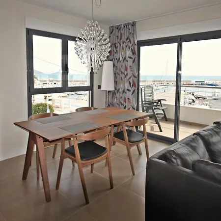Luxe Aan De Jachthaven Met Frontaal Zeezicht Appartement